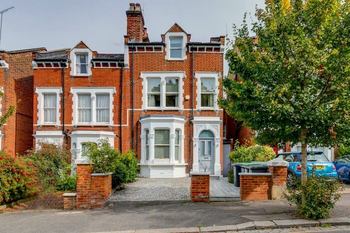 4 Bedroom Terraced House To Rent In Cromwell Avenue, Highgate, N6