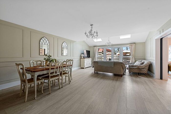 3 Bedroom Terraced House For Sale In Little Dumplings, Broomfield, CM1