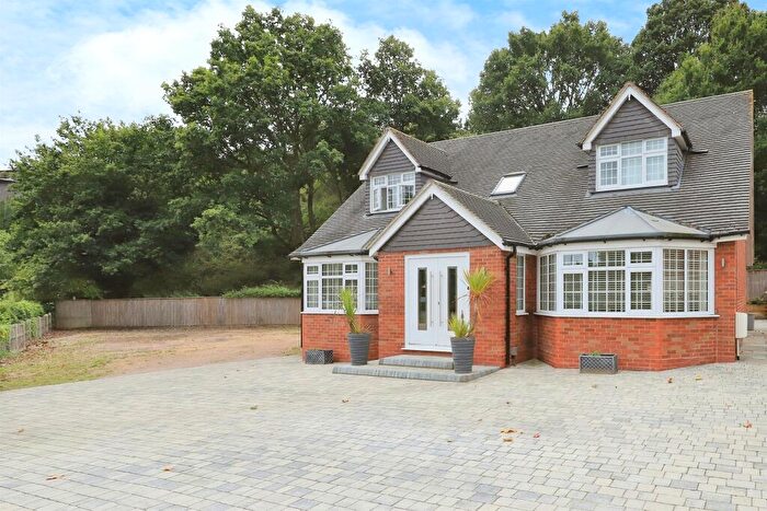 3 Bedroom Detached House For Sale In Chester Road South, Kidderminster, DY10