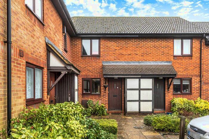 2 Bedroom Terraced House To Rent In Amersham, Buckinghamshire, HP6