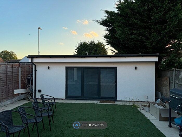 Studio To Rent In Longhayes Avenue, Romford, RM6