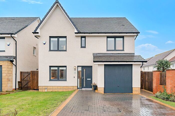 4 Bedroom Detached House For Sale In Dempster Place, Dunbar, EH42