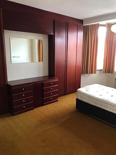 4 Bedroom Terraced House To Rent In Woodbridge Road, Barking, IG11