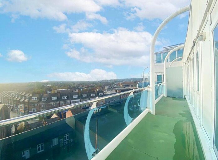 2 Bedroom Apartment To Rent In Platinum House, Harrow, HA1