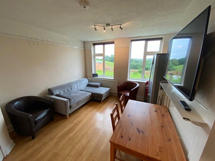 5 Bedroom House To Rent In St. Martins Hill, Canterbury, CT1