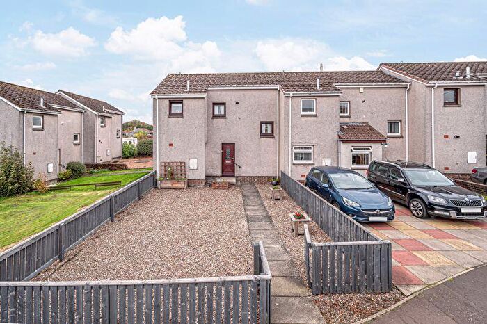 2 Bedroom End Of Terrace House For Sale In Broom Gardens, Kirkcaldy, KY2