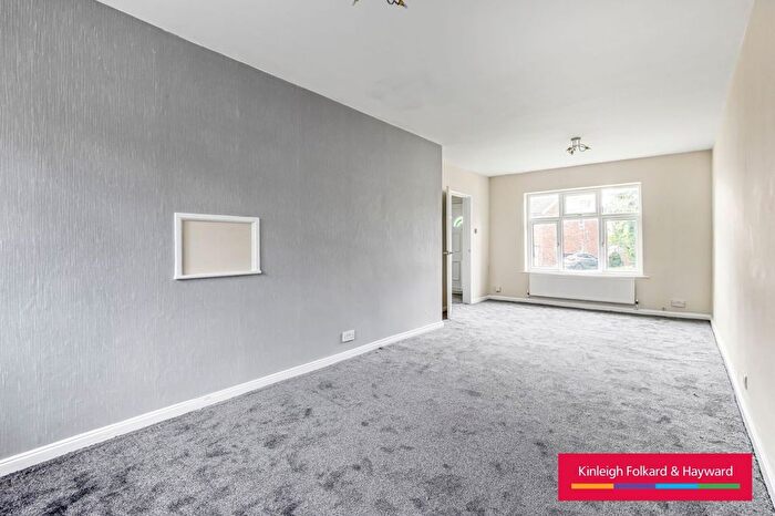 3 Bedroom Property To Rent In Calvin Close, Orpington, BR5