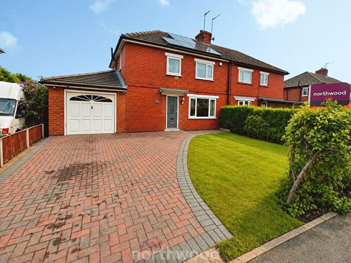 3 Bedroom Semi-Detached House To Rent In Ivanhoe Road, Edenthorpe, Doncaster, DN3