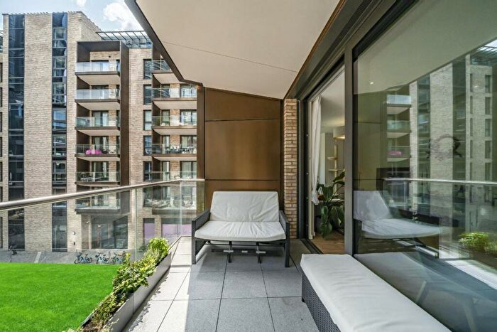 1 Bedroom Flat For Sale In Macclesfield Road, Clerkenwell, EC1V