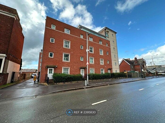 1 Bedroom Flat To Rent In Malcolm Place, Reading, RG1