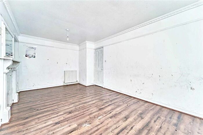 3 Bedroom Terraced House For Sale In Rowland Gardens, Walsall, WS2