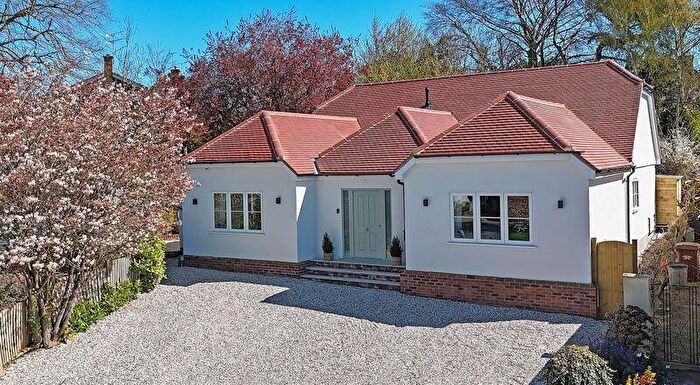 4 Bedroom Detached House For Sale In Willow Close, Hutton, Brentwood, CM13