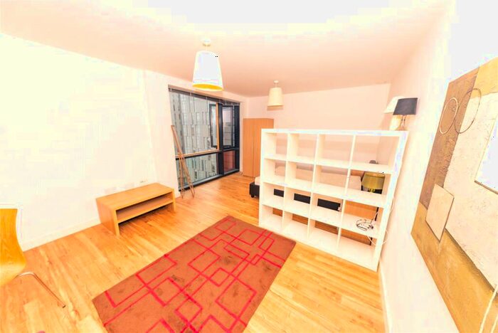 Flat To Rent In The Gallery, Plaza Boulevard, Liverpool, L8