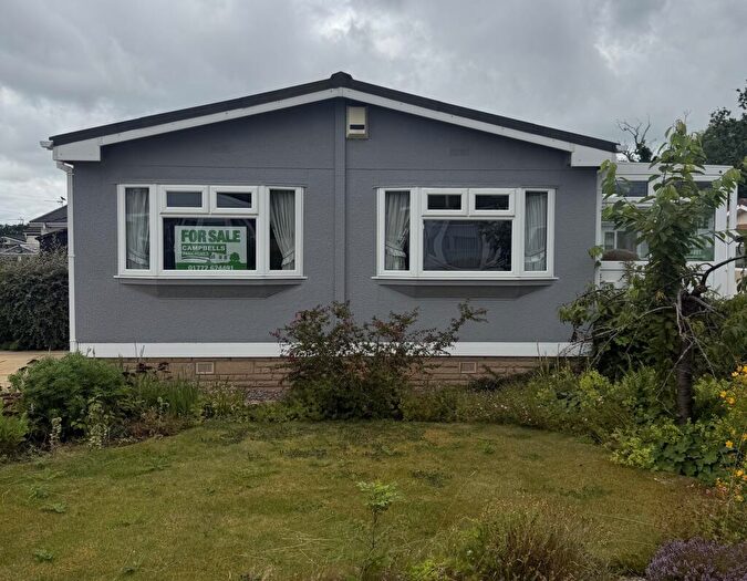 2 Bedroom Park Home For Sale In Oaktree Ave - Ft X Ft Wonderland Dorchester, Cuerden Residential Park, Wigan Road, Leyland, Lancashire, PR25