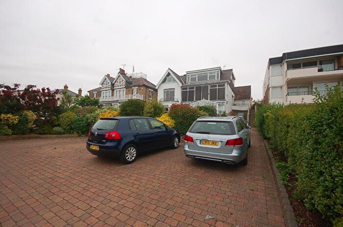 1 Bedroom Flat To Rent In Cliff Parade, Leigh-On-Sea, SS9