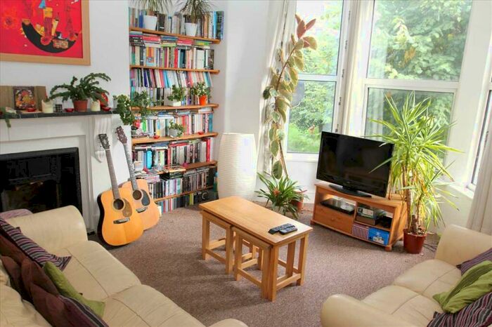 1 Bedroom Apartment To Rent In Houndiscombe Road, Plymouth, PL4