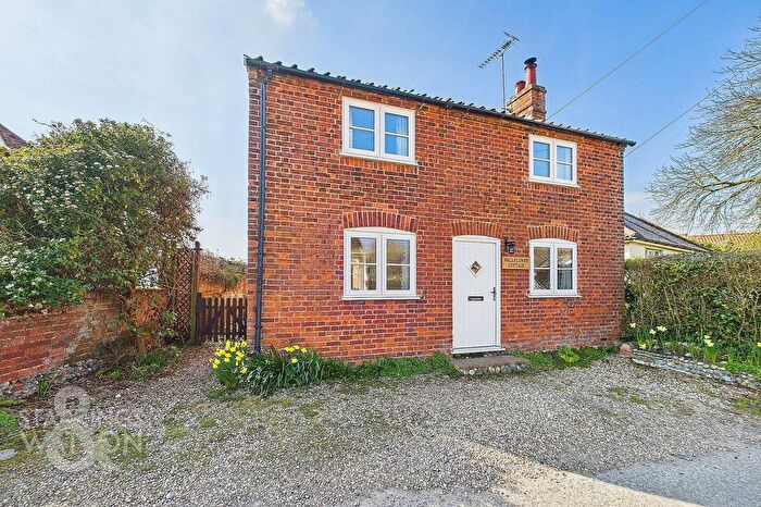 2 Bedroom Cottage For Sale In Stubb Road, Hickling, Norwich, NR12