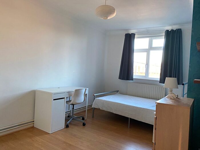 5 Bedroom Flat To Rent In Weymouth Terrace, London, E2