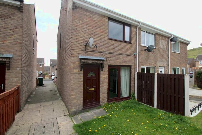 2 Bedroom Detached House To Rent In Howden Close, Cowlersley, Huddersfield, HD4