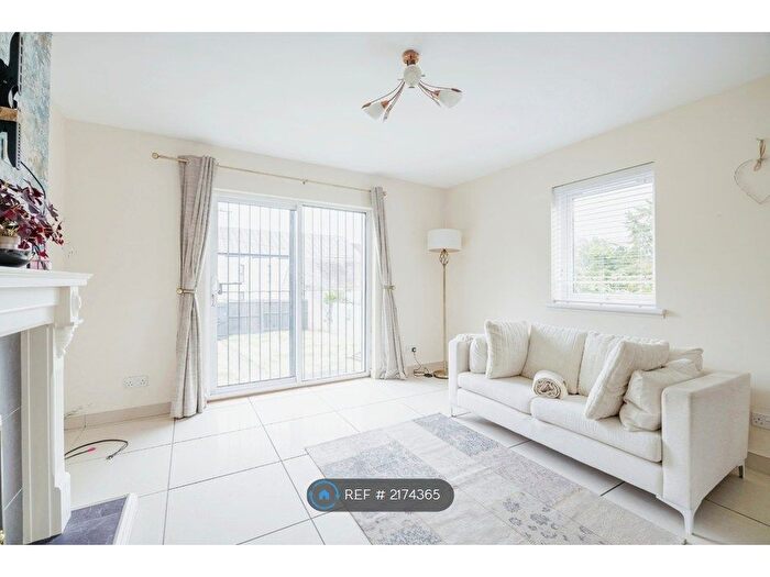 2 Bedroom Flat To Rent In King Street, Aberdeen, AB24