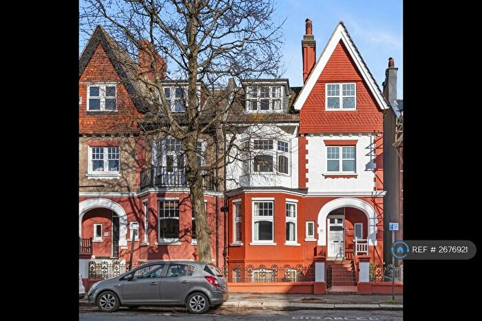 6 Bedroom Semi Detached House To Rent In Sackville Road Up, Hove, BN3