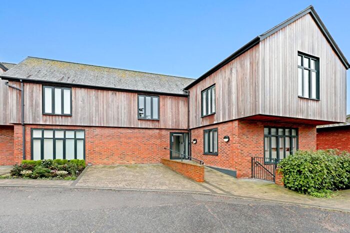 1 Bedroom Apartment For Sale In High Street, Ongar, CM5