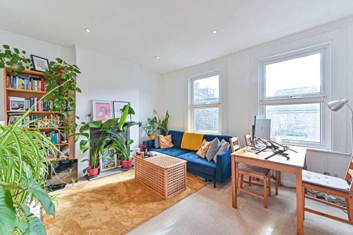 1 Bedroom Flat To Rent In Pearcefield Avenue, Forest Hill, London, SE23