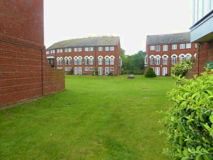 1 Bedroom Apartment To Rent In Duckmill Crescent, Bedford, MK42