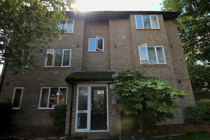 Studio To Rent In Friars Avenue, Putney, SW15