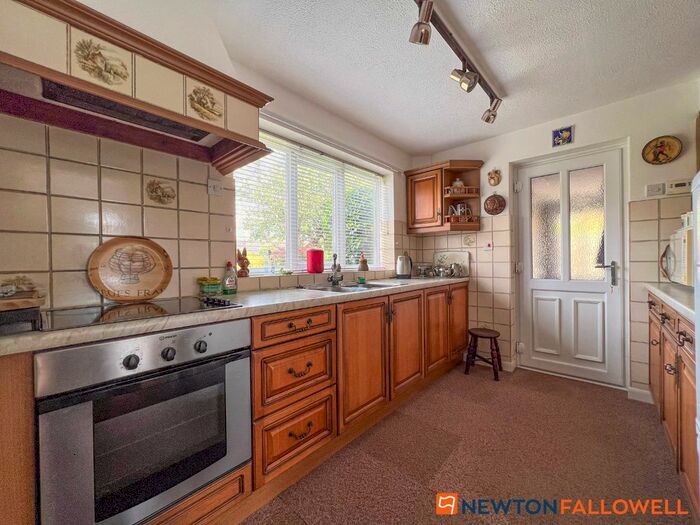 3 Bedroom Detached House For Sale In Palmer Road, Sutton-On-Trent, Newark, NG23