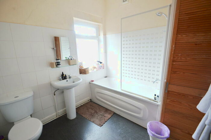 2 Bedroom Terraced House To Rent In Heald Place, Rusholme, Manchester, M14