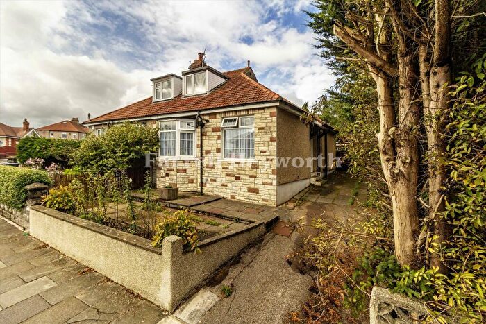 2 Bedroom Bungalow For Sale In Balmoral Road, Morecambe, LA4