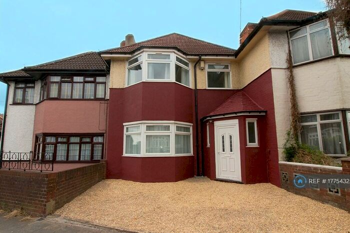 4 Bedroom Terraced House To Rent In Green Lanes, London, N13