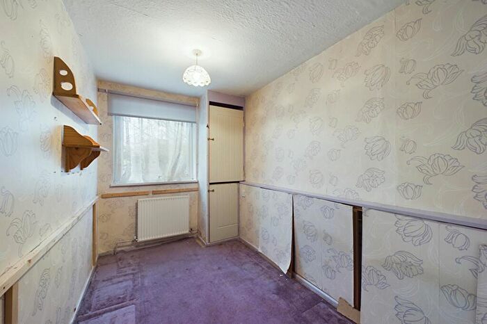 3 Bedroom Terraced House For Sale In Edith Cavell Close, Thetford, IP24
