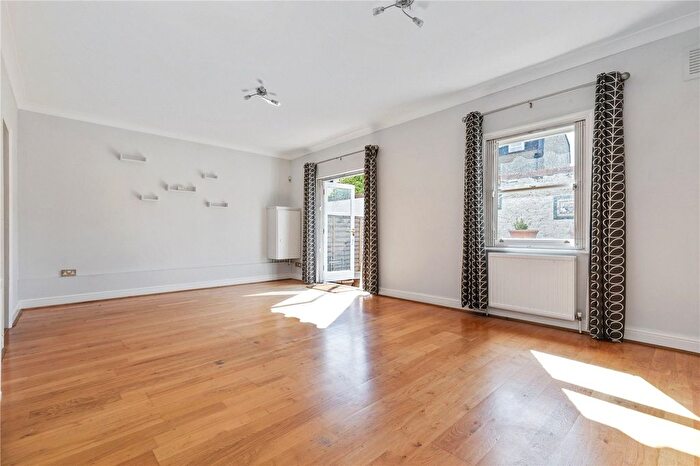 1 Bedroom Flat For Sale In Hillgate Place, London, SW12