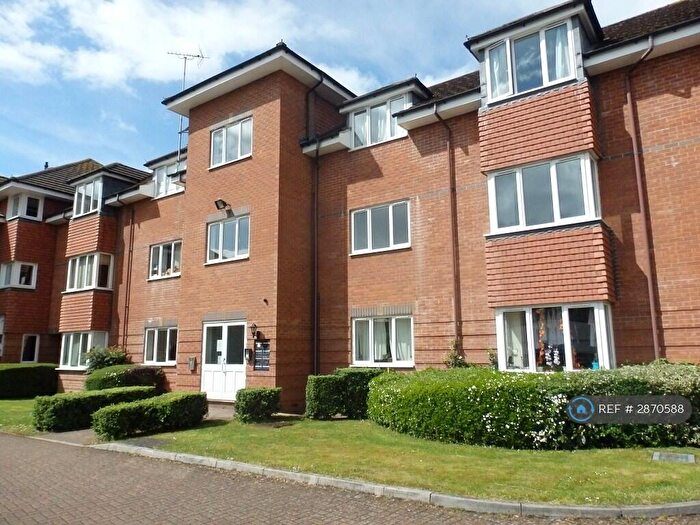 2 Bedroom Flat To Rent In Oddfellows Road, Newbury, RG14