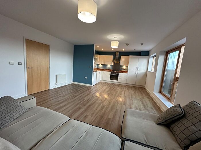 2 Bedroom Flat To Rent In West Green Road, London, N15