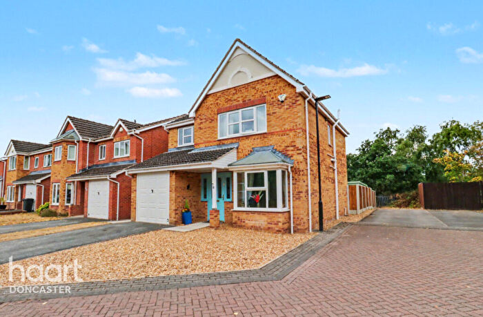 4 Bedroom Detached House For Sale In Walstow Crescent, Armthorpe, Doncaster, DN3