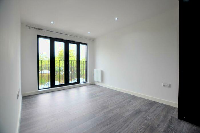 1 Bedroom Apartment To Rent In Bridgewater Apartments, Blackwater, GU17