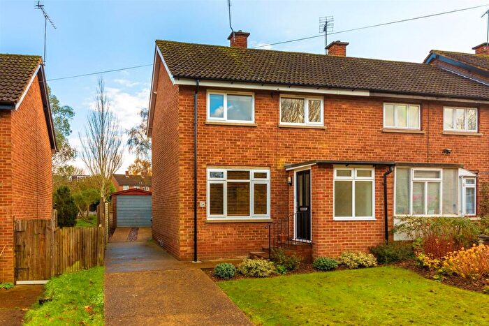 2 Bedroom End Of Terrace House To Rent In Chalkdell Fields, St Albans, AL4