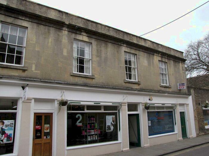 2 Bedroom Flat To Rent In High Street, Corsham, Wiltshire, SN13