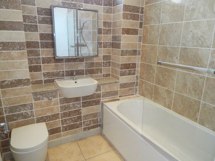 1 Bedroom Flat To Rent In Station Street, Mansfield Woodhouse, NG19