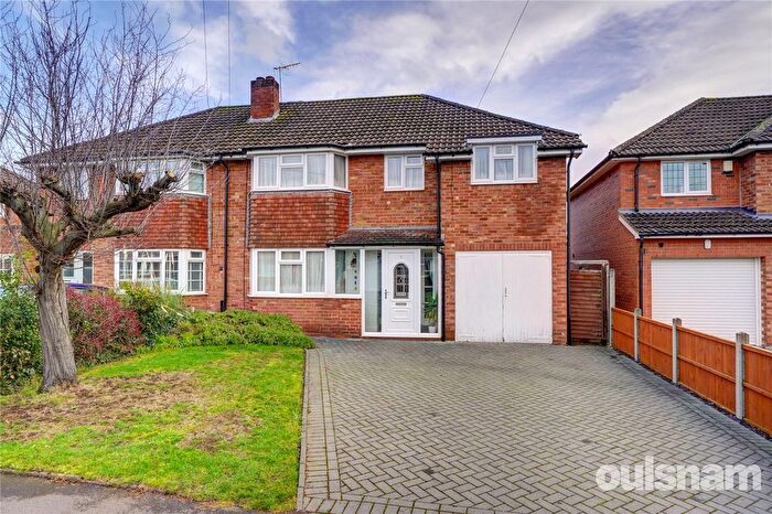4 Bedroom Semi Detached House For Sale In Churchill Avenue, Droitwich, Worcestershire, WR9