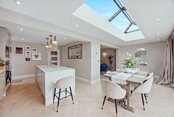 4 Bedroom Semi-Detached House For Sale In Hurst Lane, Rawtenstall, Rossendale, BB4
