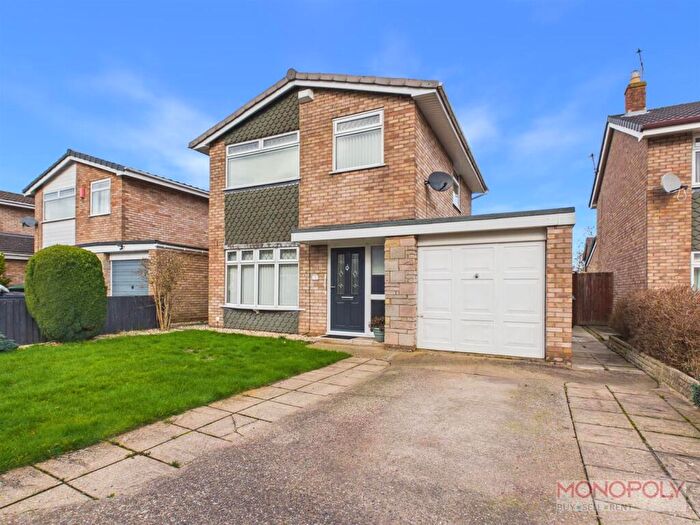 3 Bedroom Detached House For Sale In Heol Llawhaden, Wrexham, LL12