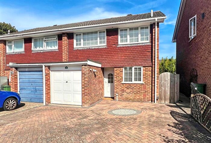 3 Bedroom Semi-Detached House For Sale In Coates Close, Basingstoke, RG22