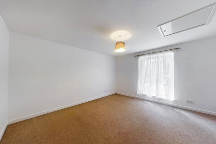 2 Bedroom Apartment To Rent In Market Square, Biggleswade, Bedfordshire, SG18