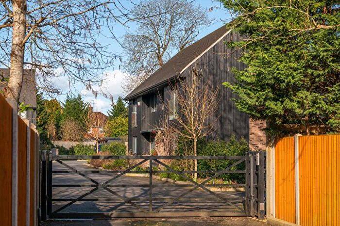 3 Bedroom Semi Detached House For Sale In Brompton Close, Reigate, RH2