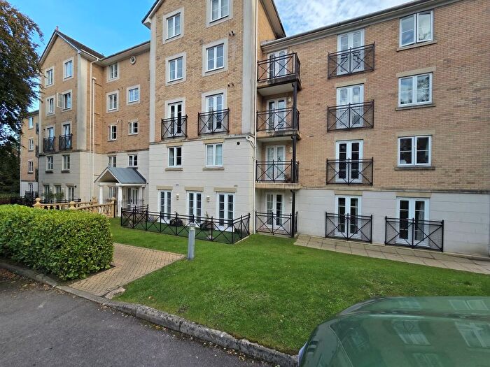 2 Bedroom Flat For Sale In Flat Kensington Court, Knyveton Road, Bournemouth, Dorset, BH1