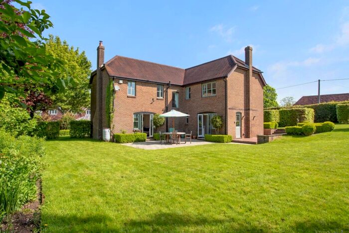 4 Bedroom Detached House To Rent In Dunsells Lane Ropley, SO24